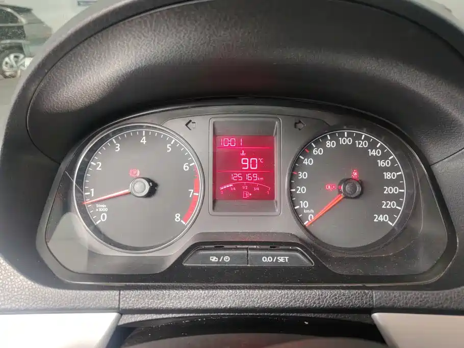 Volkswagen Jetta — миниатюра 14
