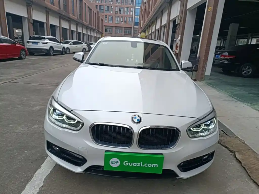 BMW 1 Series (Import) — миниатюра 3