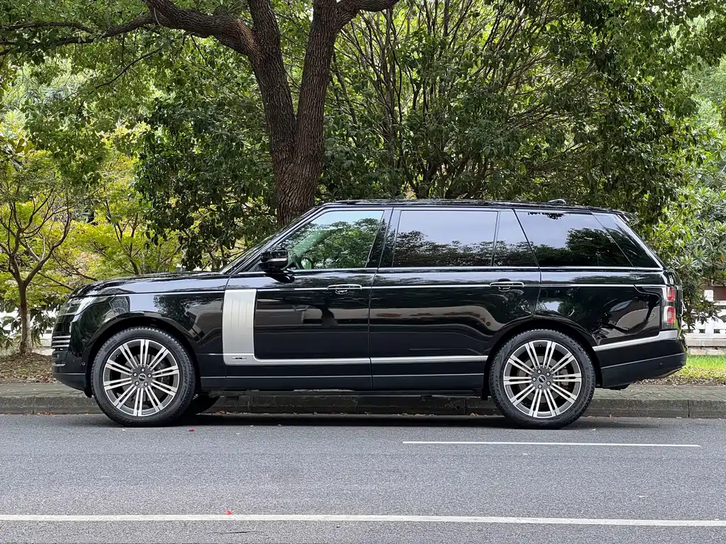 Land Rover Range Rover — миниатюра 7