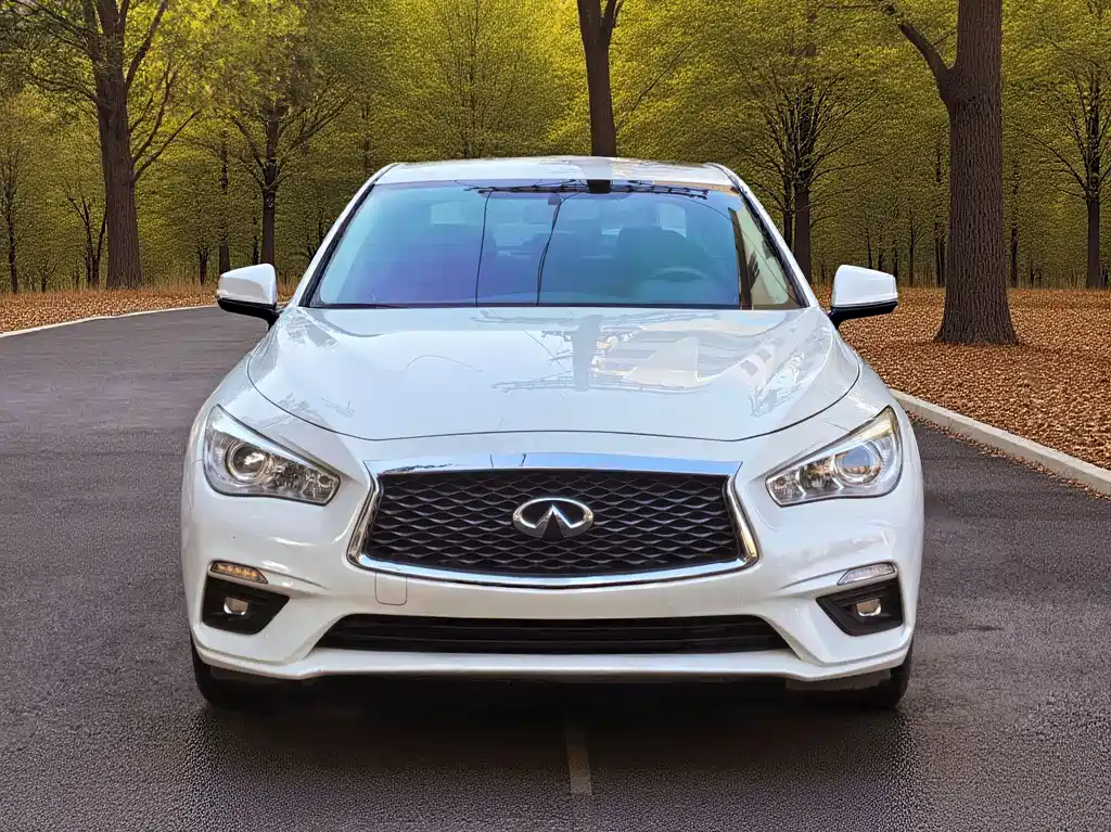 INFINITI Q50L