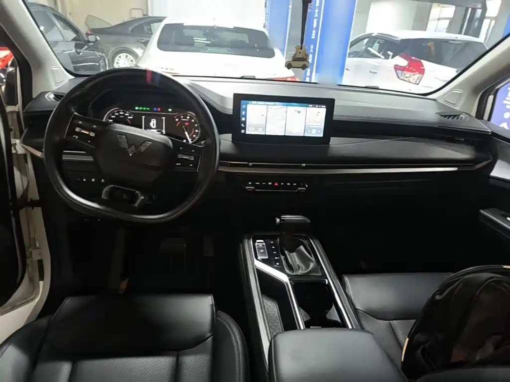 Wuling Jiachen — миниатюра 10