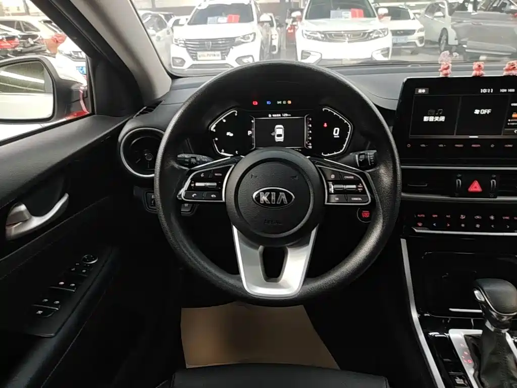 Kia K3 — миниатюра 11
