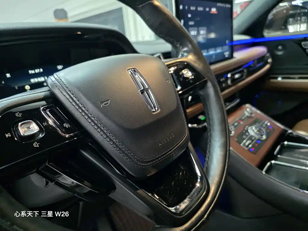 Lincoln Aviator — миниатюра 7