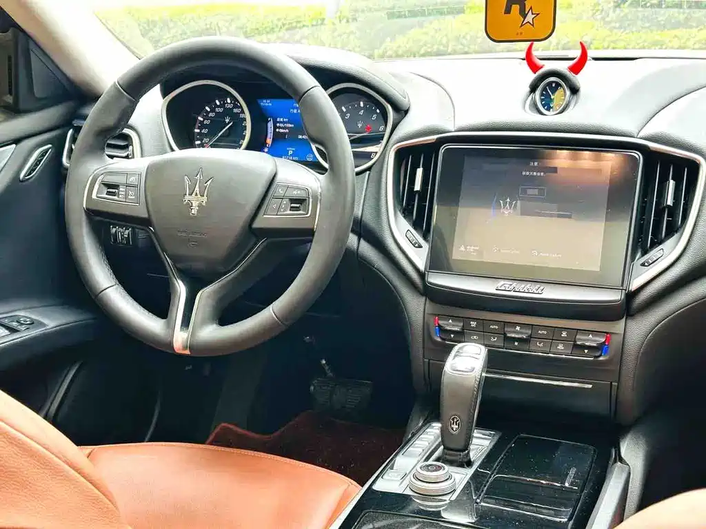 Maserati Ghibli — миниатюра 8