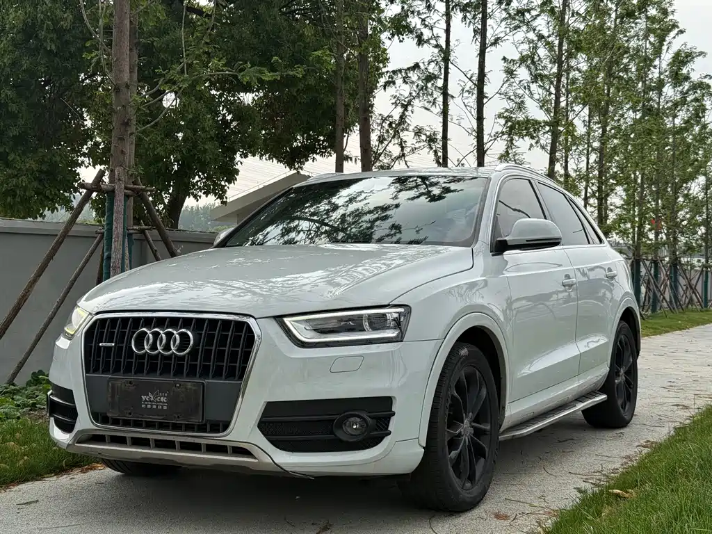 Купить Audi Q3