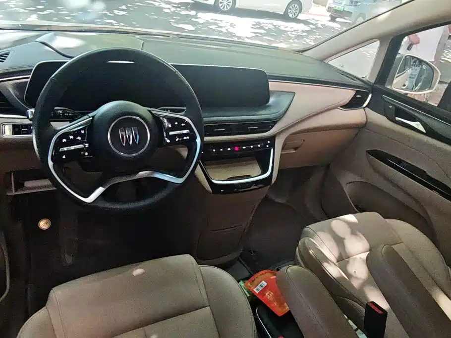 Buick GL8 Hybrid — миниатюра 12