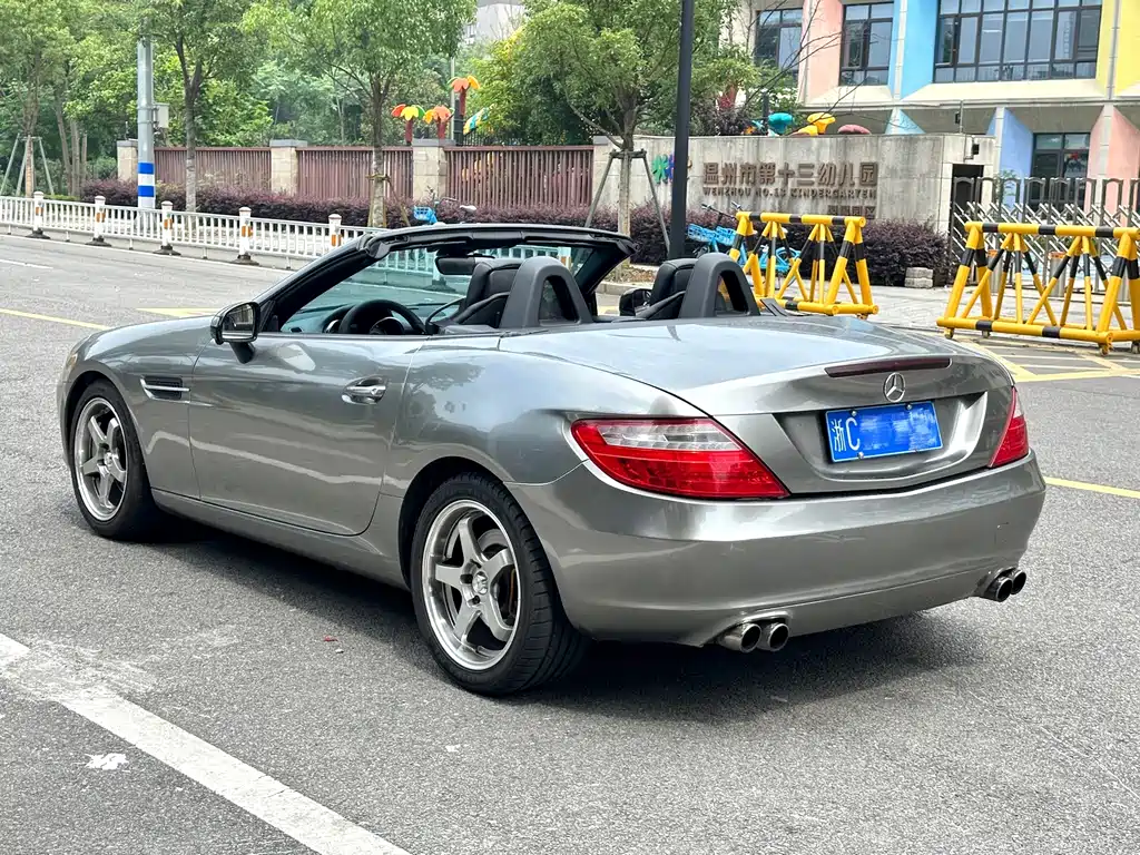 Mercedes-Benz SLK-Class — миниатюра 12