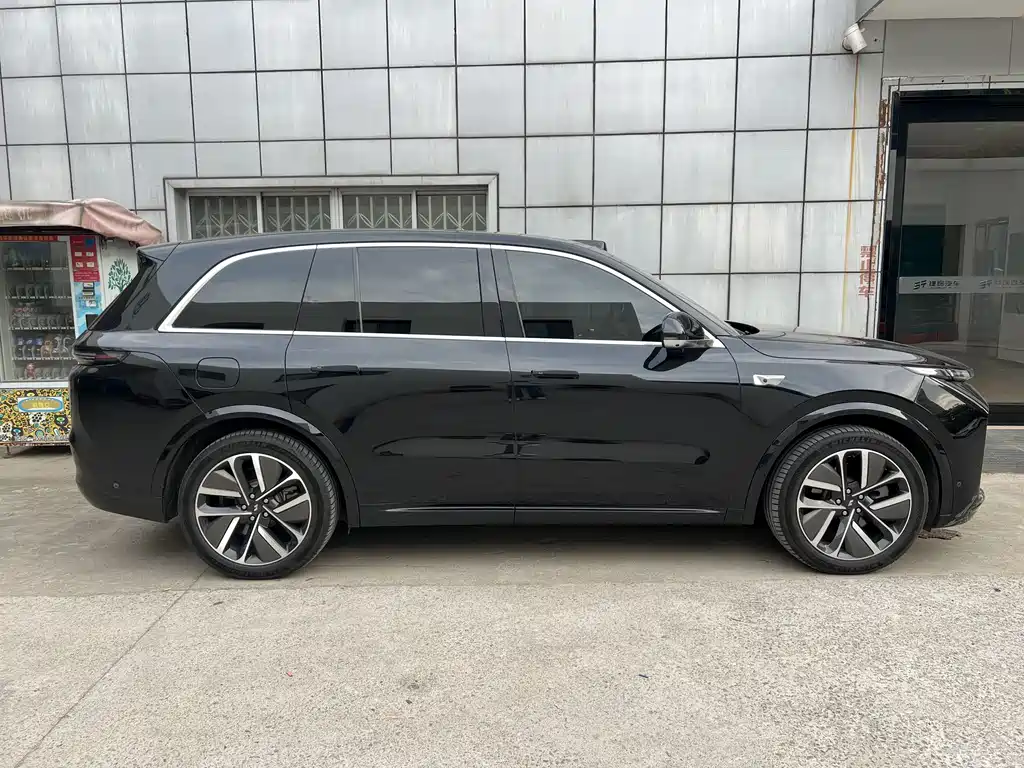 Li Auto L8 2025 Ultra