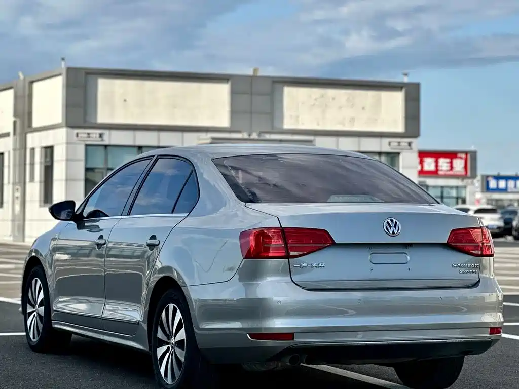 Volkswagen Sagitar — миниатюра 18