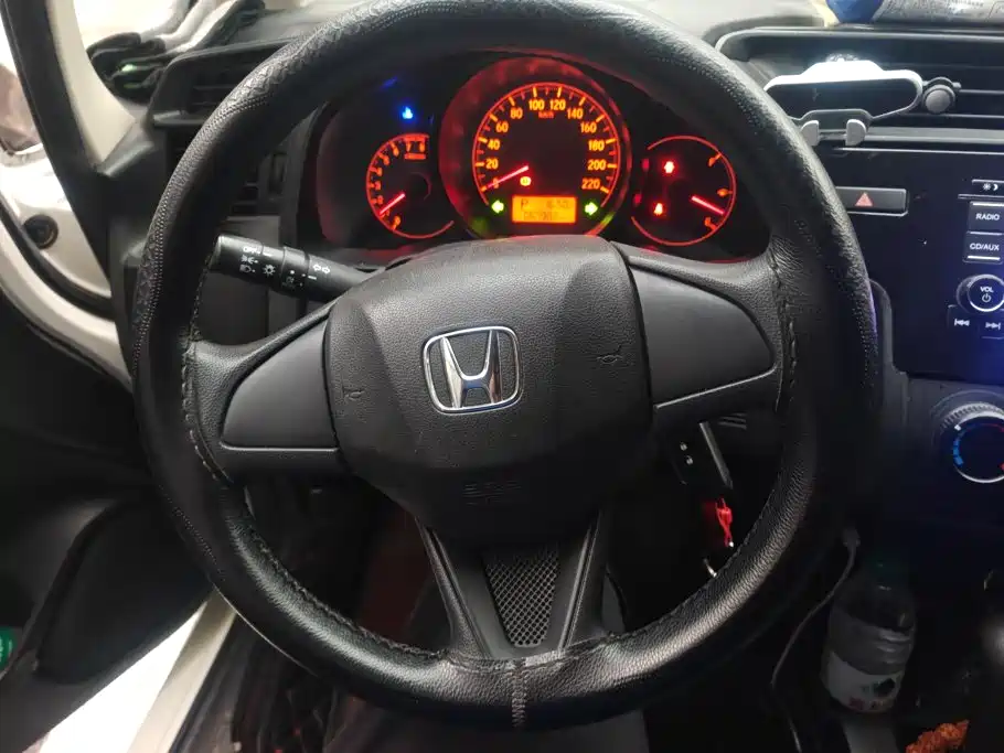 Honda Fit — миниатюра 15