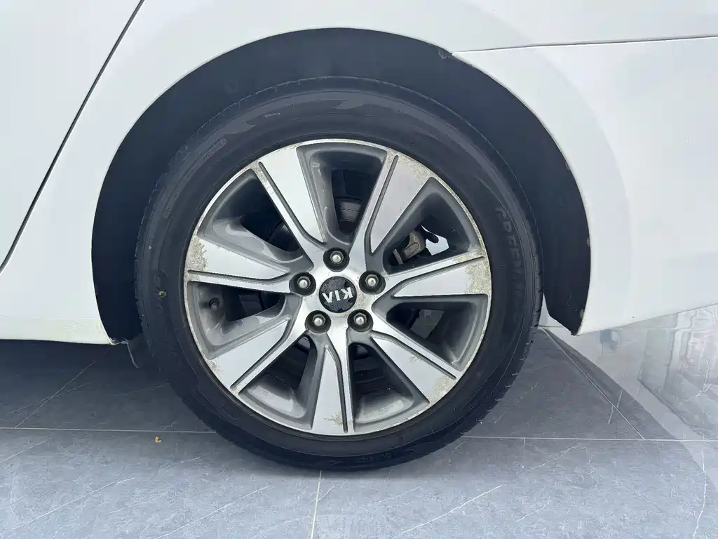 Kia K4 — миниатюра 8