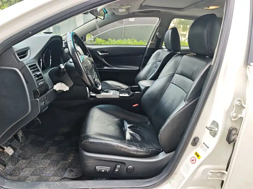 Toyota Reiz — миниатюра 5