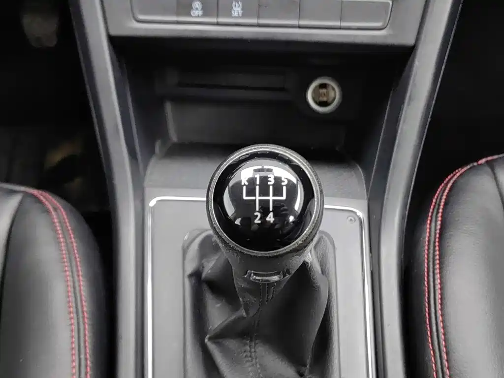 Volkswagen Touran — миниатюра 13