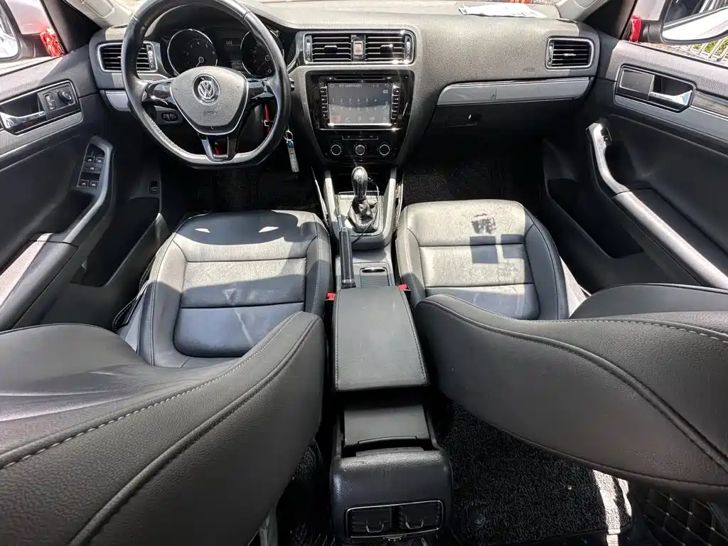 Volkswagen Sagitar — миниатюра 6