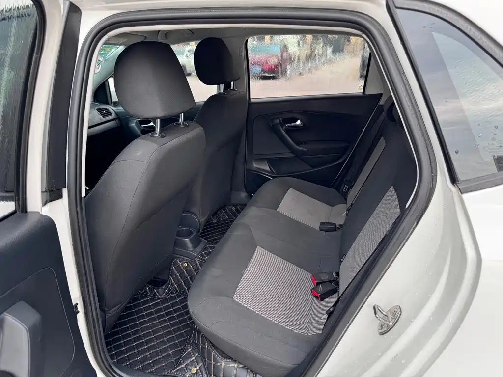Volkswagen Polo — миниатюра 5