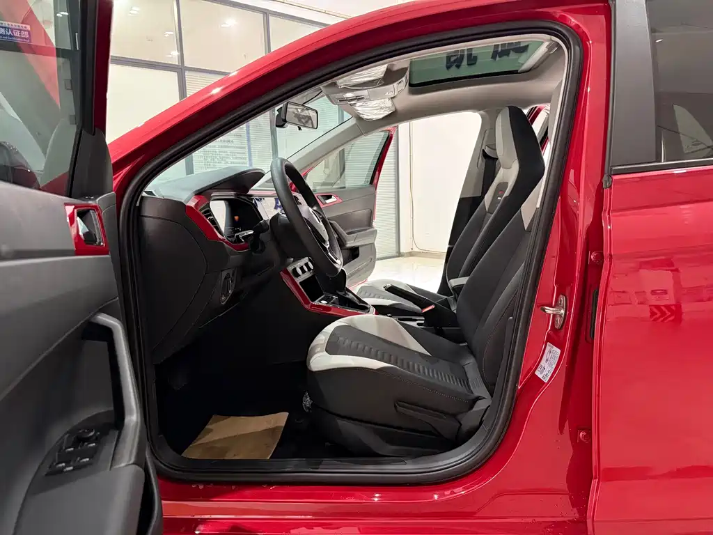Volkswagen Polo — миниатюра 9