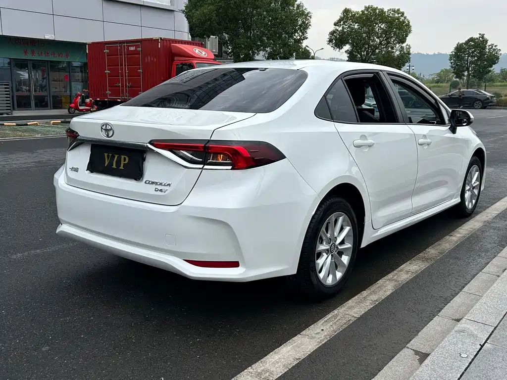 Toyota Corolla — миниатюра 9