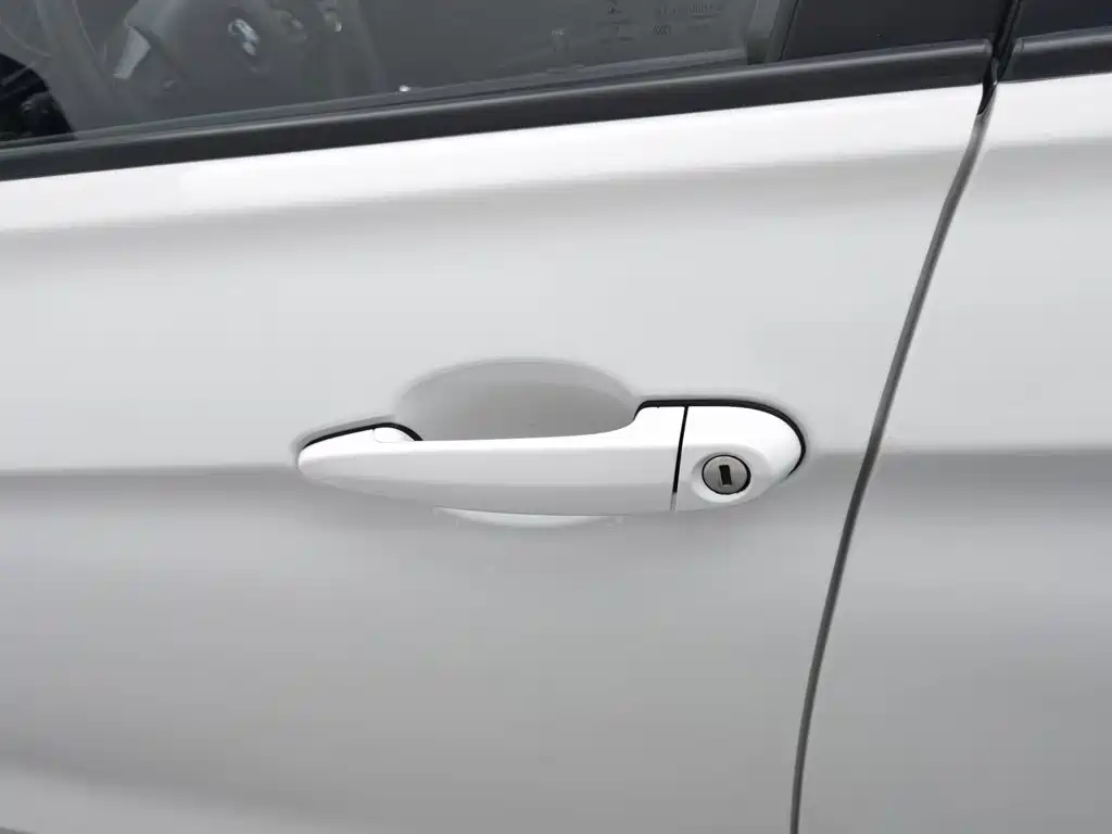 BMW 3 Series — миниатюра 18