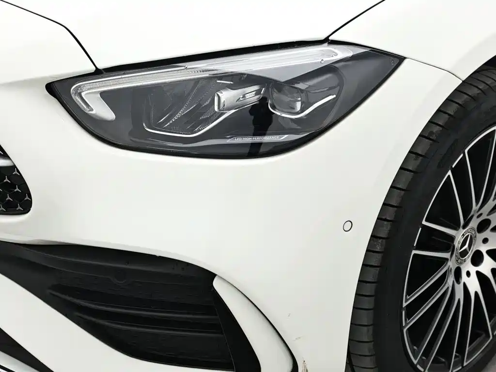 Mercedes-Benz C-Class — миниатюра 17