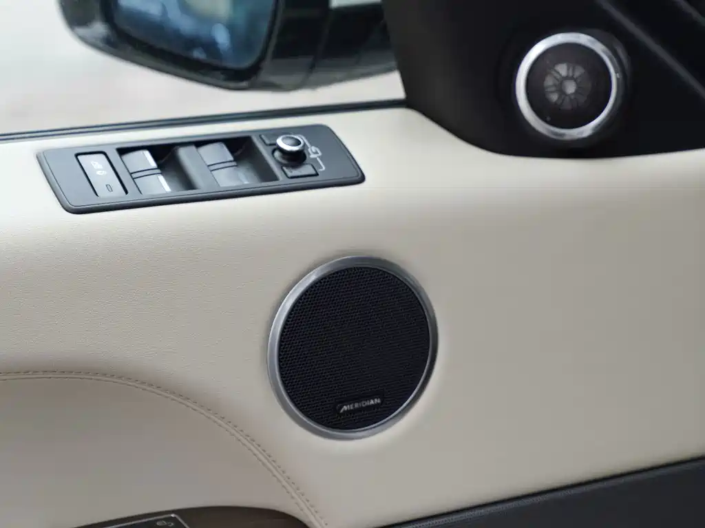 Land Rover Sport — миниатюра 11