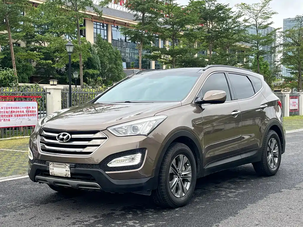 Hyundai Santa Fe 2015