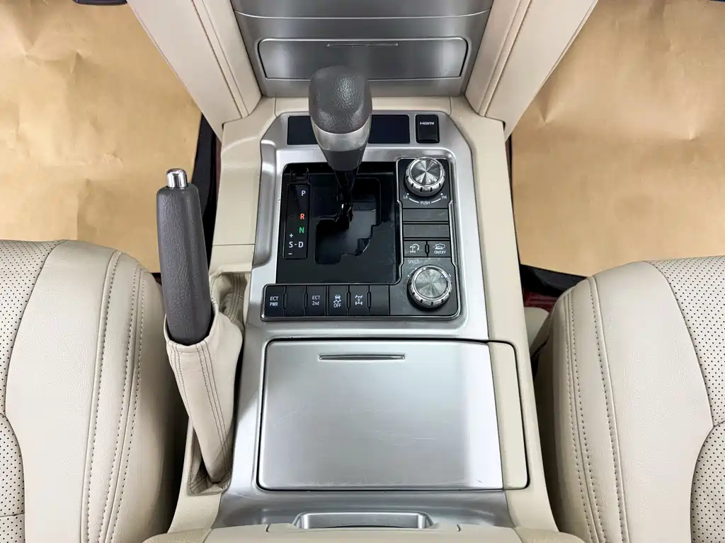Toyota Land Cruiser — миниатюра 20