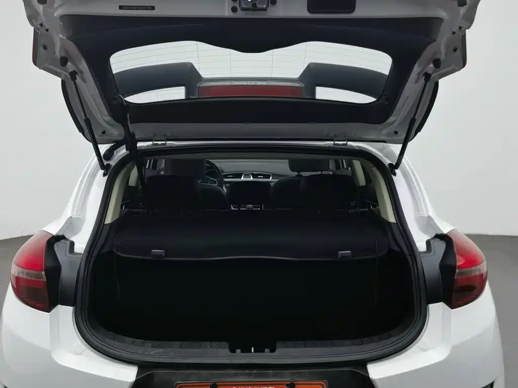 Geely Emgrand GS — миниатюра 16