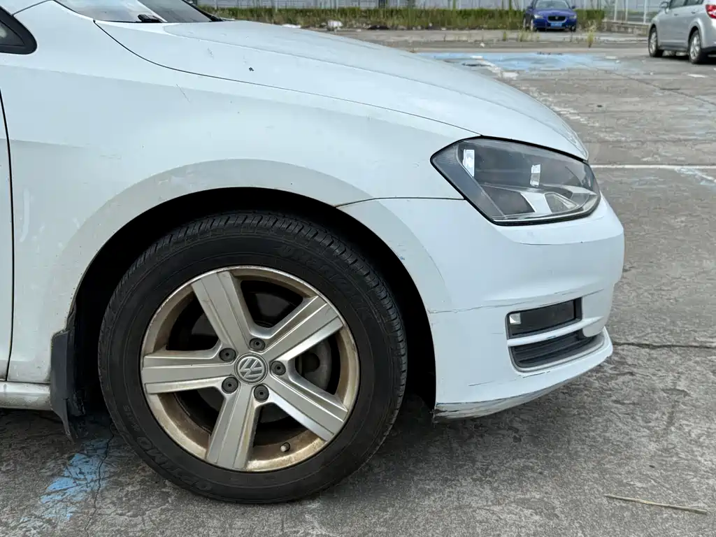 Volkswagen Golf — миниатюра 4