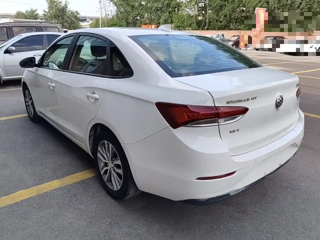 Buick Excelle — миниатюра 5