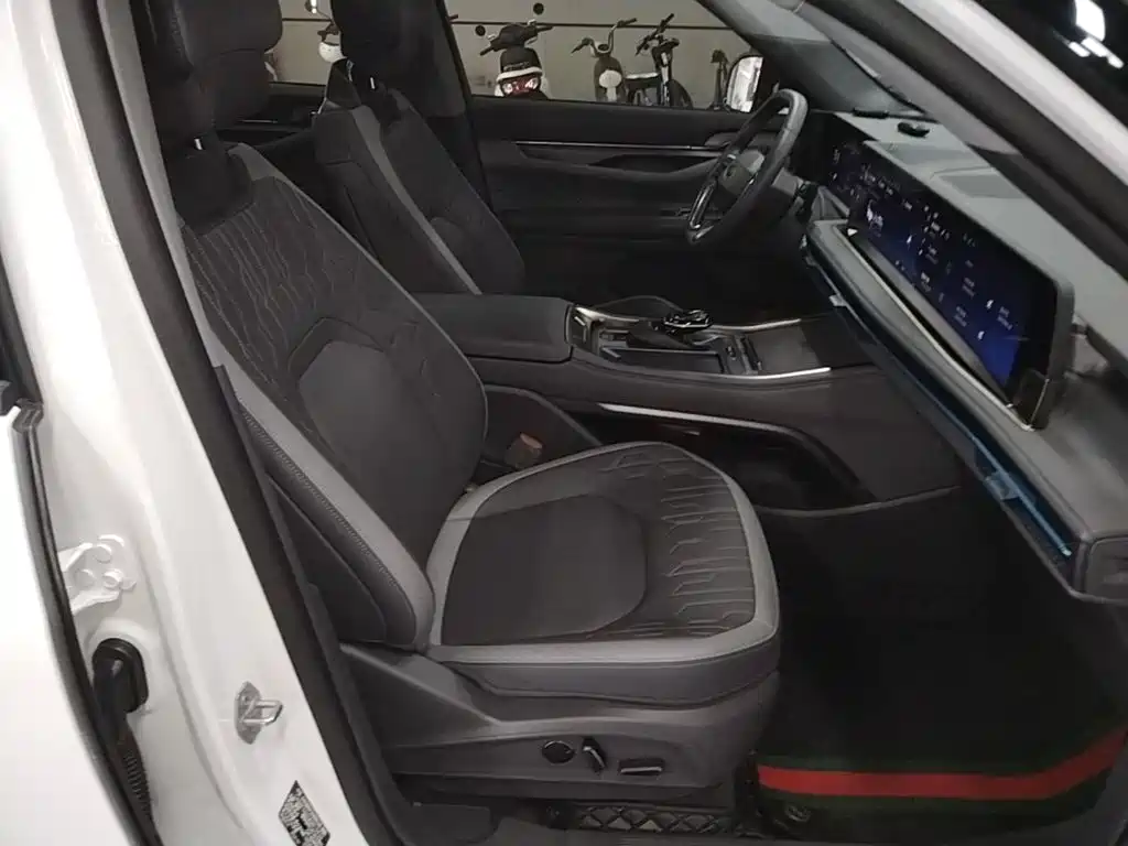 Ford Edge — миниатюра 25