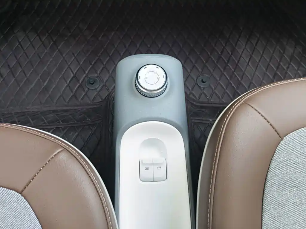 Wuling MINIEV — миниатюра 14
