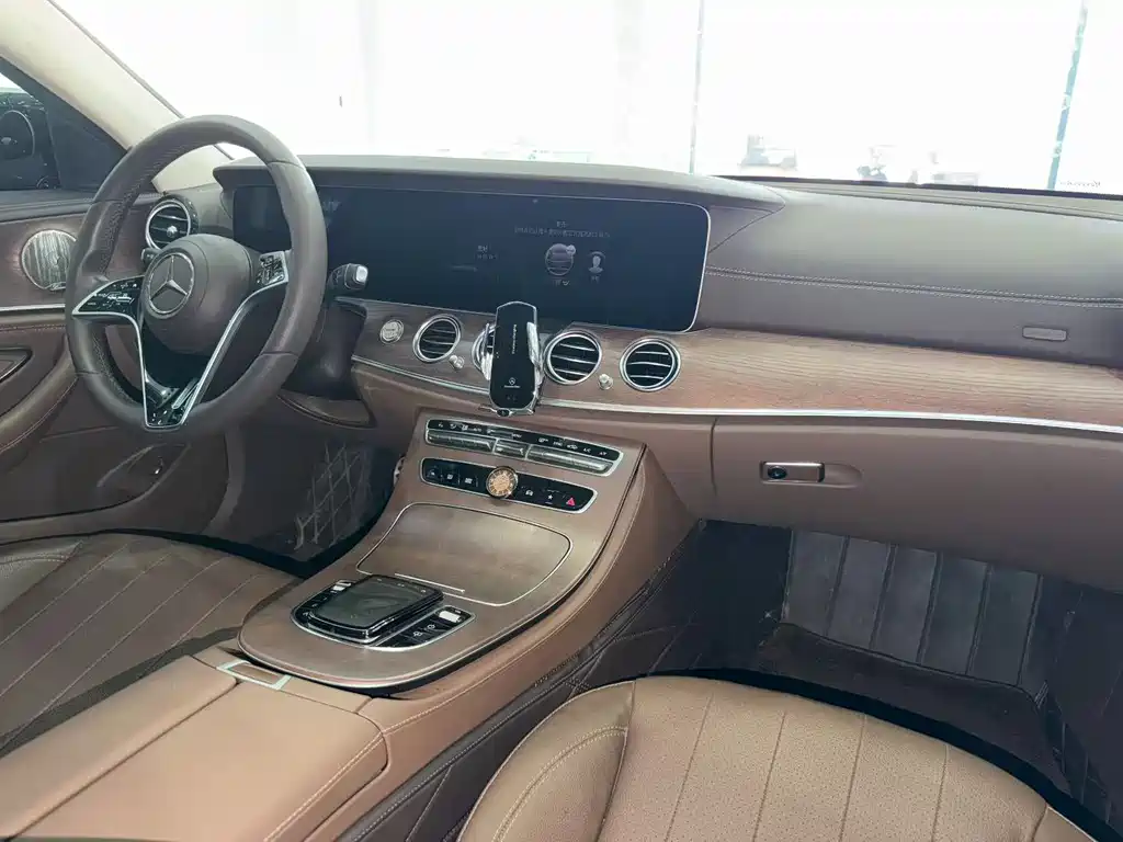 Mercedes-Benz E-Class E 2023 E 300 L Luxury