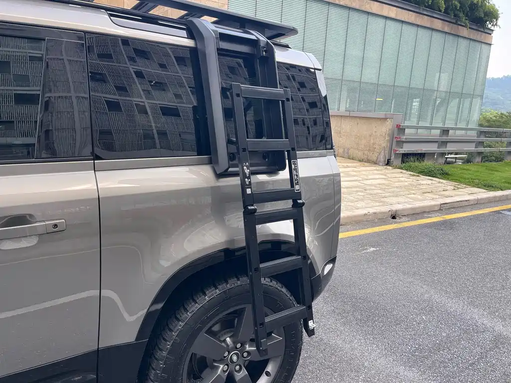 Land Rover Defender — миниатюра 26