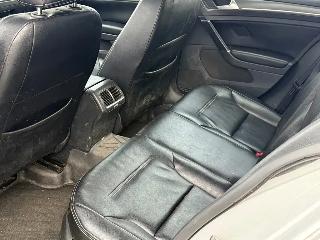 Volkswagen Golf — миниатюра 5