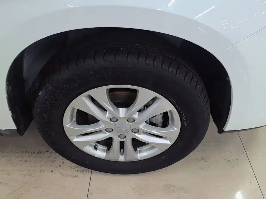 Haval M6 — миниатюра 6
