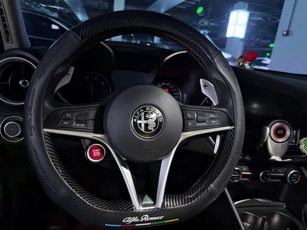 Alfa Romeo Giulia — миниатюра 4