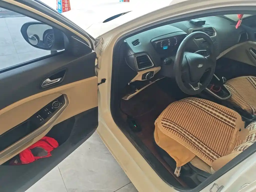 Ford Escort — миниатюра 16
