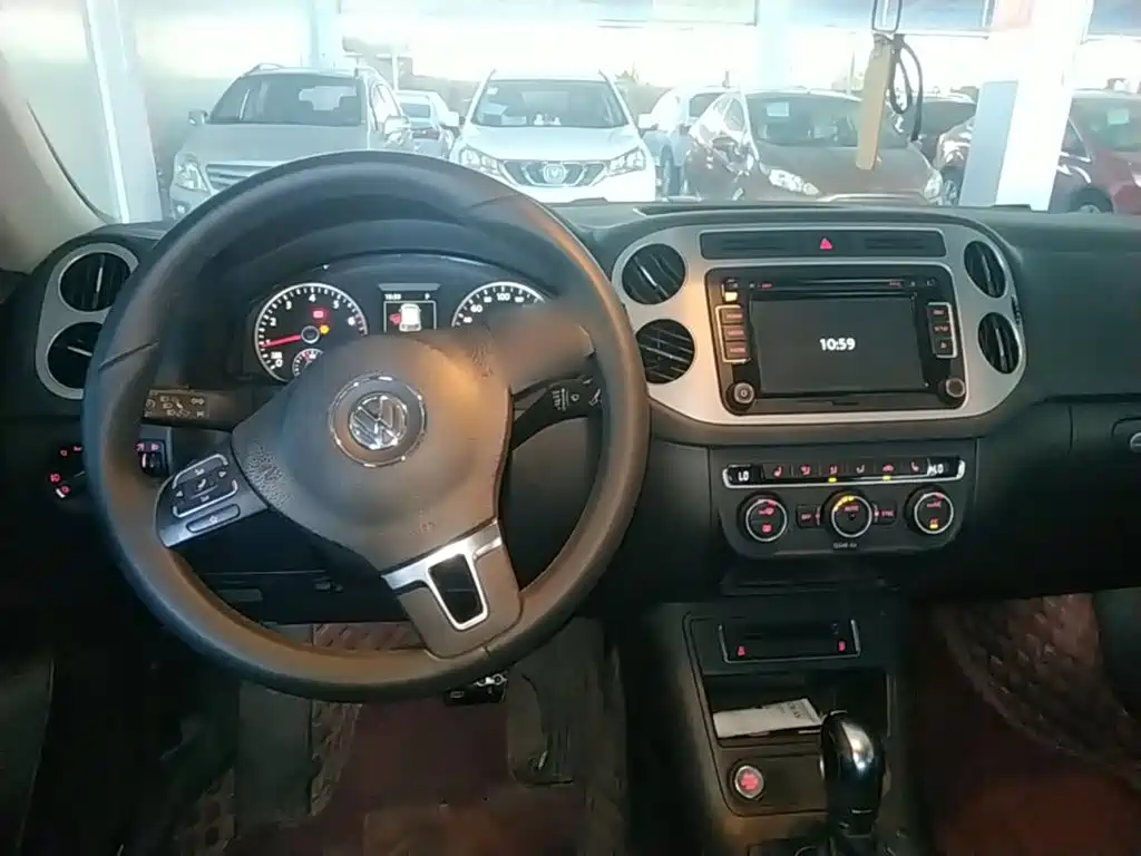 Volkswagen Tiguan — миниатюра 10