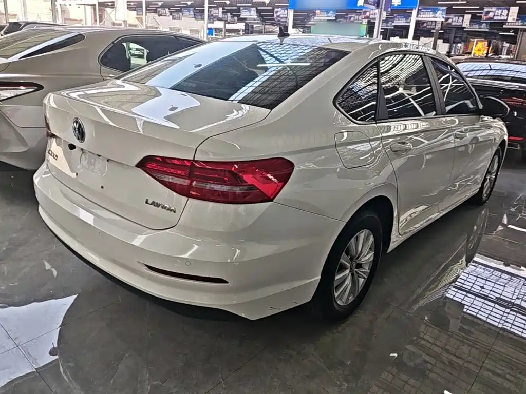 Volkswagen Lavida — миниатюра 7