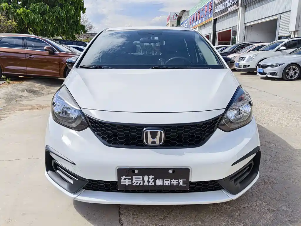 Купить Honda Fit