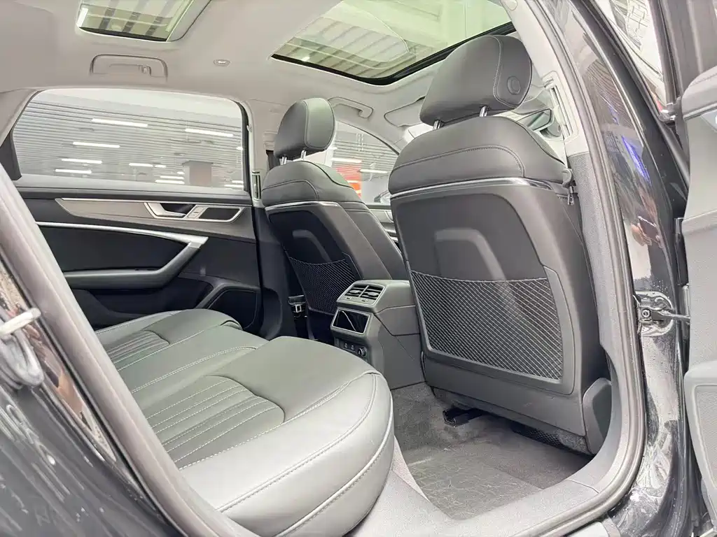 Audi A6L — миниатюра 24