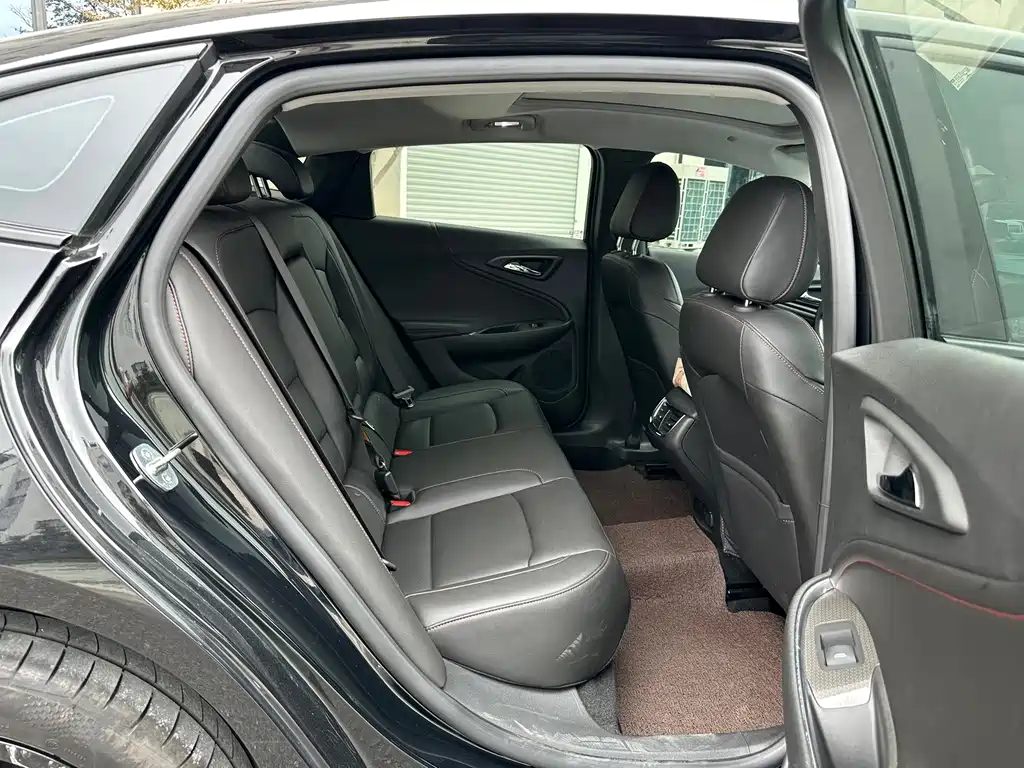 Chevrolet Malibu XL — миниатюра 8