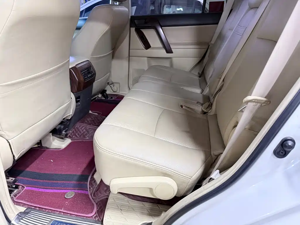 Toyota Prado (Import) — миниатюра 10