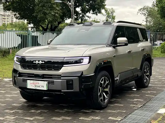 FANG CHENG BAO LEOPARD 8 2025