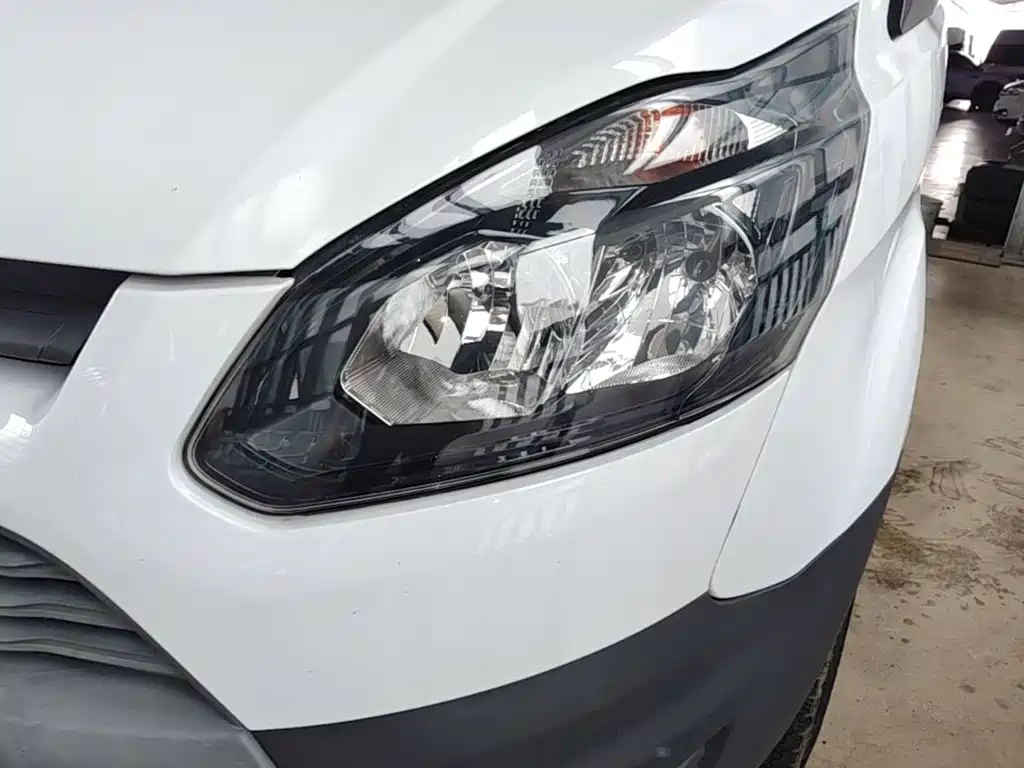 Ford Transit — миниатюра 24