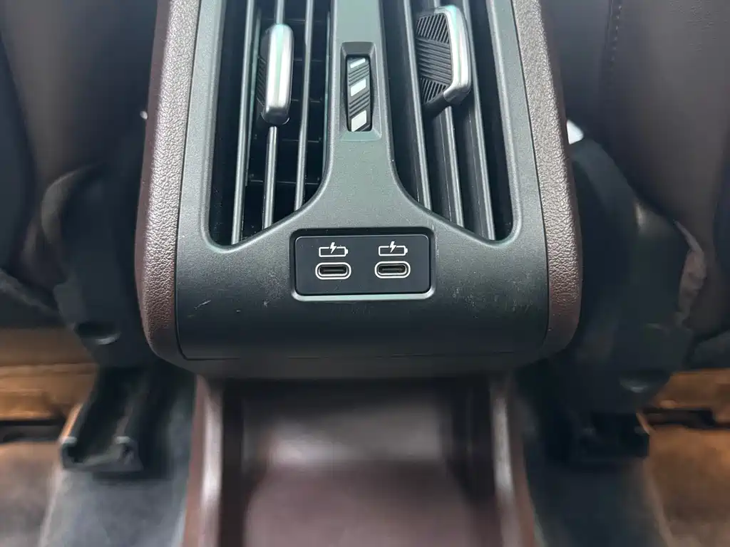 BMW X1 - фото 17