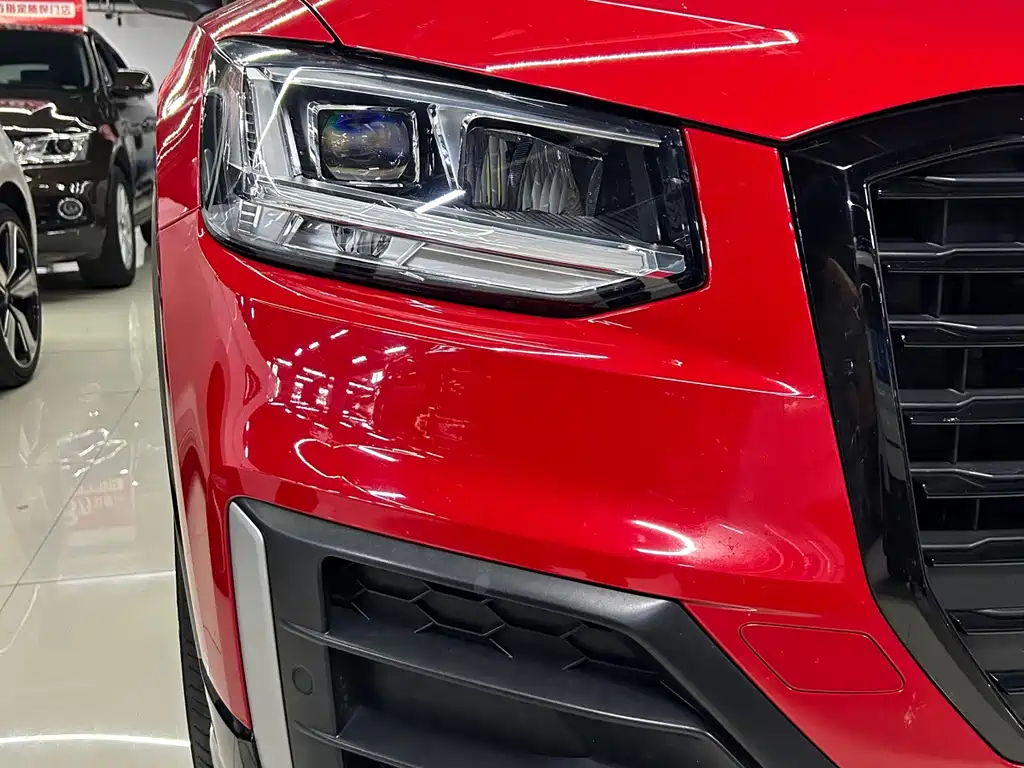 Audi Q2L — миниатюра 10