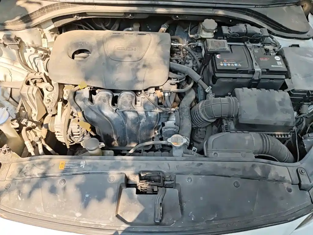 Hyundai Elantra — миниатюра 11