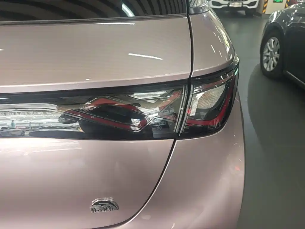 BYD Dolphin — миниатюра 8