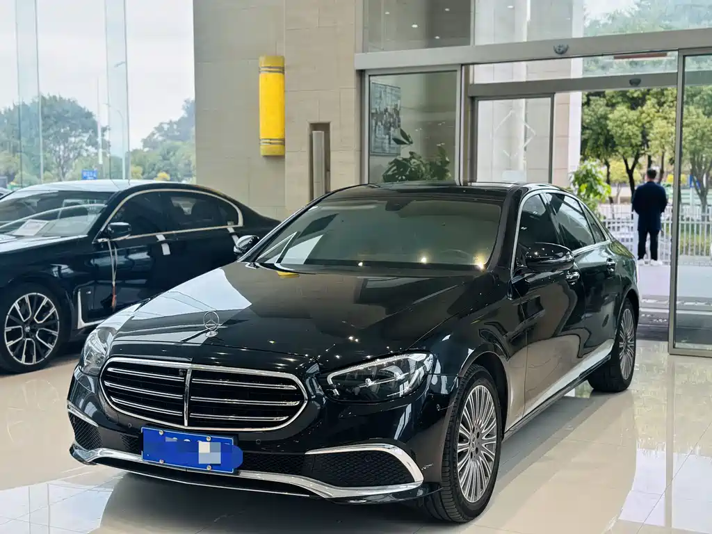 Mercedes-Benz E-Class 2021